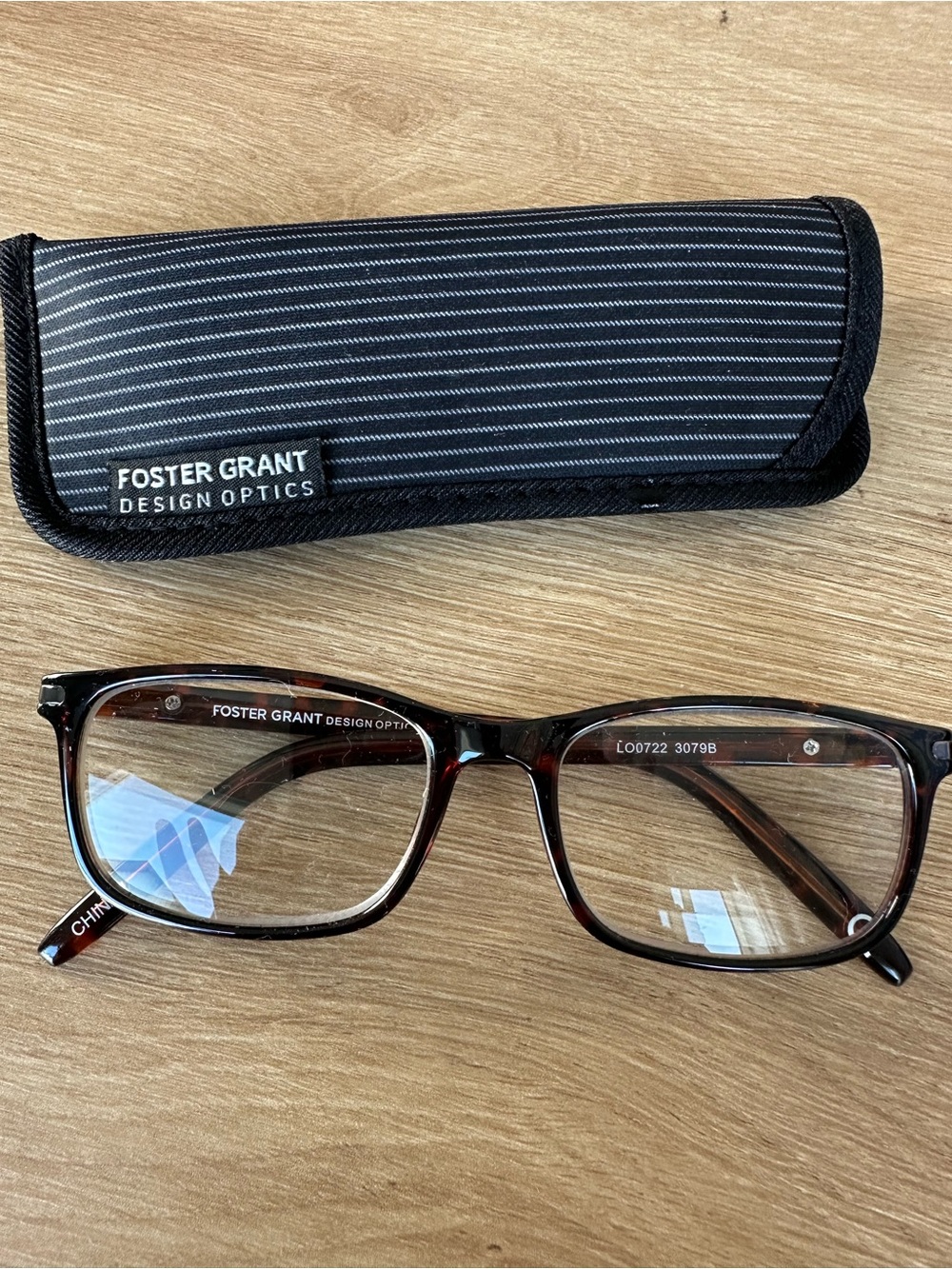 Foster Grant Men’s Tortoiseshell Rectangular Glasses - Dark Brown